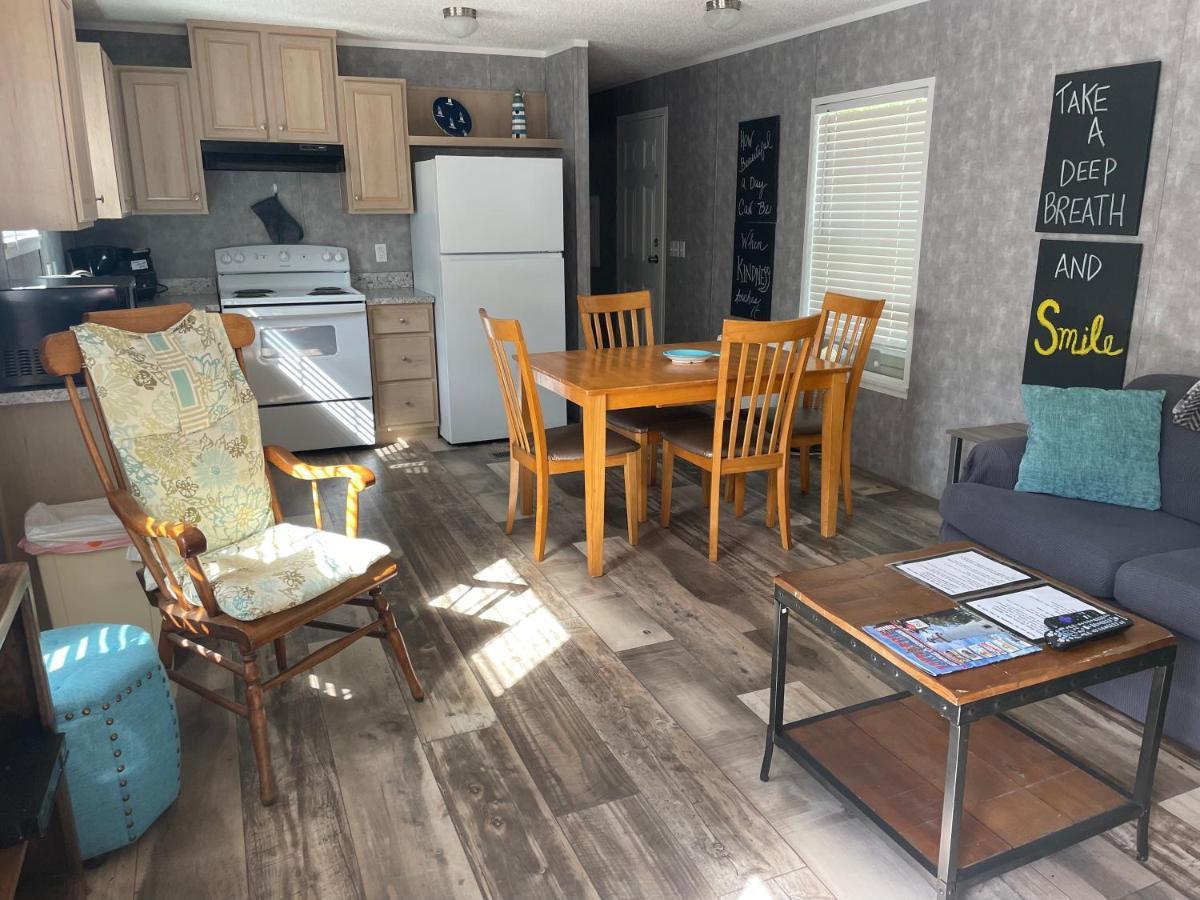 Lake Point Motel Marblehead Εξωτερικό φωτογραφία